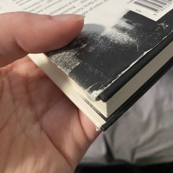 New York Times Bestseller: How To Be An Antiracist by Ibram X. kendi - Picture 3 of 5